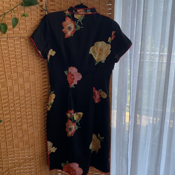 Brand unknown size XXL but fits like a medium - Picture 4 of 6